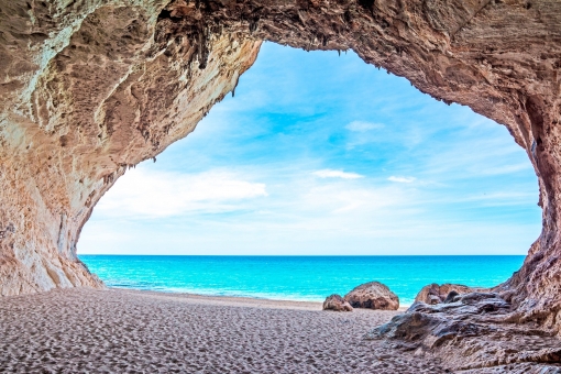 cala-luna-cave-by-the-sea-sardinien-italien-italy-shutterstock_192510971-2